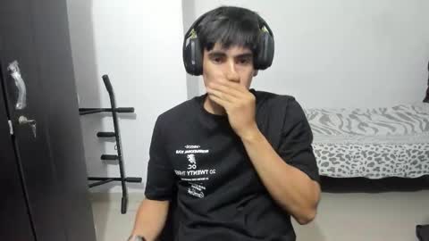 Snapshot of max_miller66 chatting on 09-21-25, 02:13 Max online show from 09-21-25, 02:13