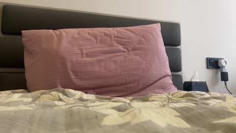 Max  online show from 12-27-24, 09:39