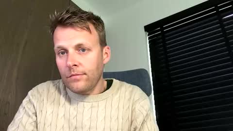 Max take off clothes online show from 04-21-26, 07:47