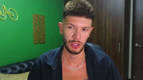 Max Taylor online show from 12-25-24, 03:29