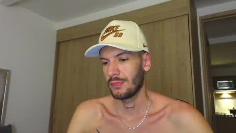 Max Taylor online show from 06-07-26, 02:48