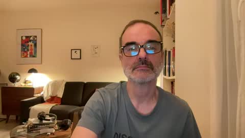 Snapshot of maxbow chatting on 01-09-25, 06:36 Max Mikado online show from 01-09-25, 06:36