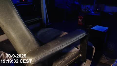 Maxel F online show from 09-30-25, 05:18