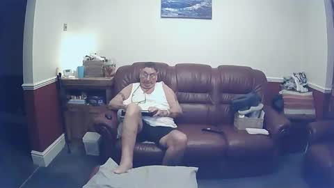 Snapshot of maxi_johnes chatting on 12-25-24, 08:39 MAX online show from 12-25-24, 08:39