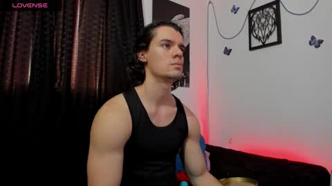 Snapshot of maxi_styles chatting on 12-10-24, 10:26 Alex online show from 12-10-24, 10:26