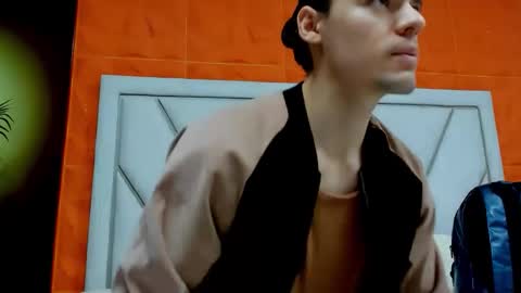 Snapshot of maxi_styles chatting on 02-28-26, 11:22 Alex online show from 02-28-26, 11:22