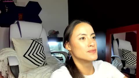 Snapshot of maxianomal chatting on 02-09-25, 05:54 Max online show from 02-09-25, 05:54