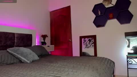 Snapshot of maxianomal chatting on 02-23-25, 11:58 Max online show from 02-23-25, 11:58