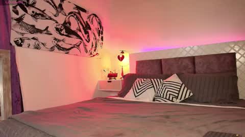 Max online show from 02-18-26, 02:29