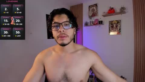 Snapshot of maxifit_ chatting on 09-20-25, 10:16 Mikael online show from 09-20-25, 10:16