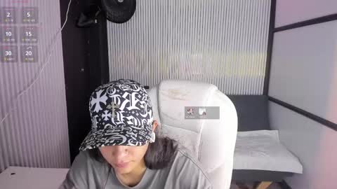Snapshot of maxigarcia_ chatting on 05-12-26, 11:46 Maxi online show from 05-12-26, 11:46
