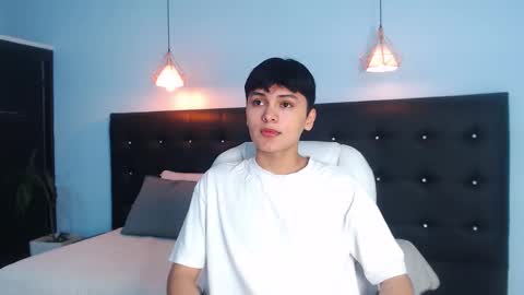 Snapshot of maxii18_ chatting on 10-17-25, 11:57 -- -- online show from 10-17-25, 11:57