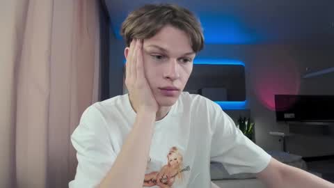 maxim burn online show from 02-25-25, 12:34