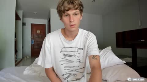 Snapshot of maxim_burn chatting on 05-04-26, 08:43 maxim burn online show from 05-04-26, 08:43