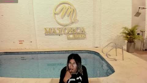 maxim online show from 09-27-25, 03:11