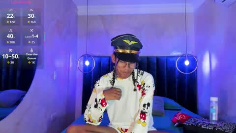 maxim online show from 10-20-25, 03:18