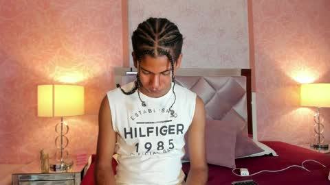 maxim online show from 11-16-25, 03:12