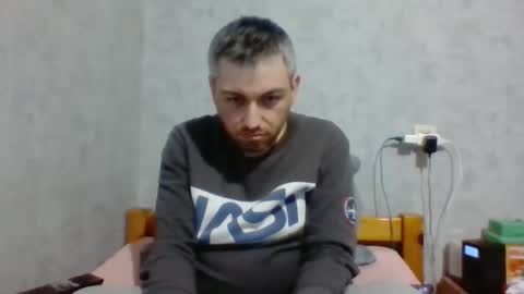 Maxime online show from 02-18-25, 08:36