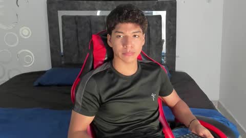 Maximiliano online show from 01-18-26, 07:28