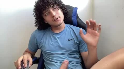 Snapshot of maximiliano_pulse chatting on 06-29-26, 08:20 maximiliano_pulse online show from 06-29-26, 08:20