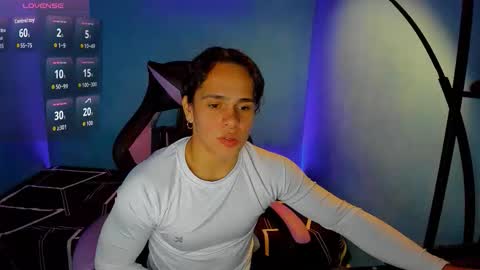 maximiliano_scoott_ online show from 10-03-25, 07:11