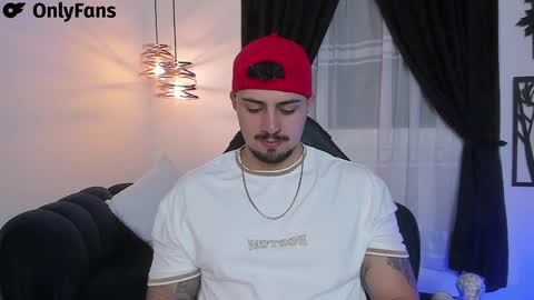 Snapshot of maximo_rodriguez chatting on 01-11-25, 05:20 Maximo online show from 01-11-25, 05:20