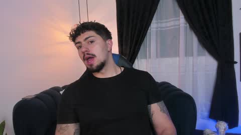 Snapshot of maximo_rodriguez chatting on 01-27-25, 06:09 Maximo online show from 01-27-25, 06:09