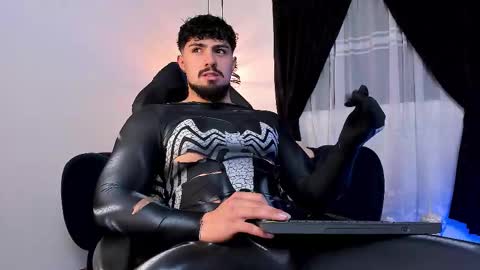 Snapshot of maximo_rodriguez chatting on 09-20-25, 05:52 Maximo online show from 09-20-25, 05:52