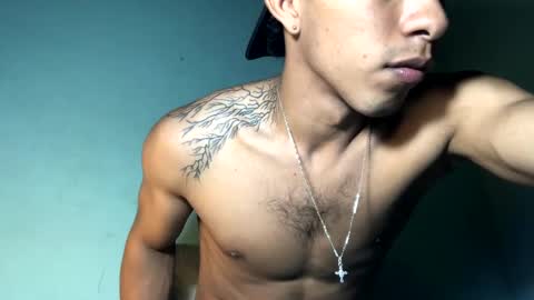 Maximo Aron Vega online show from 02-01-25, 01:23