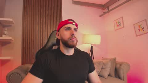 Maximo Wolf online show from 01-12-26, 08:14