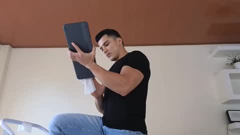 Sebastian online show from 01-17-25, 05:19