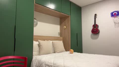 Sebastian online show from 11-29-25, 01:30