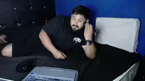 Snapshot of maximohot03 chatting on 09-13-25, 03:50 maximohot03 online show from 09-13-25, 03:50