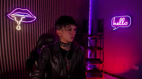 MAXIMO online show from 03-20-26, 03:11