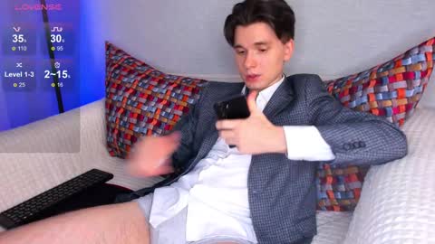 Snapshot of maximum_hot chatting on 03-01-25, 09:29 Max online show from 03-01-25, 09:29