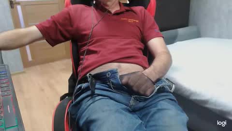 Snapshot of maximus3334 chatting on 09-25-25, 11:14 maximus3334 online show from 09-25-25, 11:14