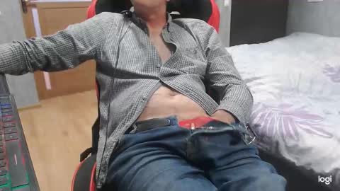 Snapshot of maximus3334 chatting on 10-01-25, 11:16 maximus3334 online show from 10-01-25, 11:16