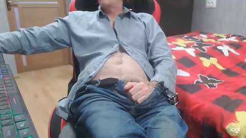 Snapshot of maximus3334 chatting on 10-30-25, 11:55 maximus3334 online show from 10-30-25, 11:55