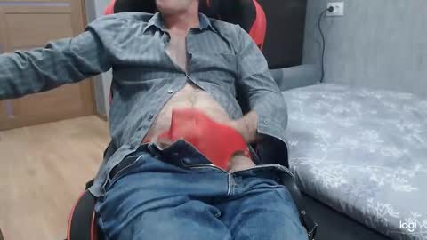 Snapshot of maximus3334 chatting on 12-22-25, 11:29 maximus3334 online show from 12-22-25, 11:29