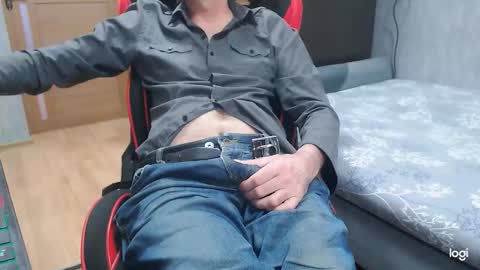 Snapshot of maximus3334 chatting on 02-24-26, 10:02 maximus3334 online show from 02-24-26, 10:02