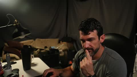 Snapshot of maximus_787 chatting on 10-28-25, 06:43 Maximus7871 online show from 10-28-25, 06:43