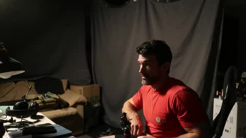 Snapshot of maximus_787 chatting on 11-14-25, 02:43 Maximus7871 online show from 11-14-25, 02:43