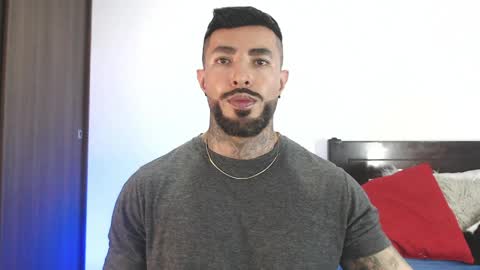 Independent Model online show from 04-07-26, 04:24