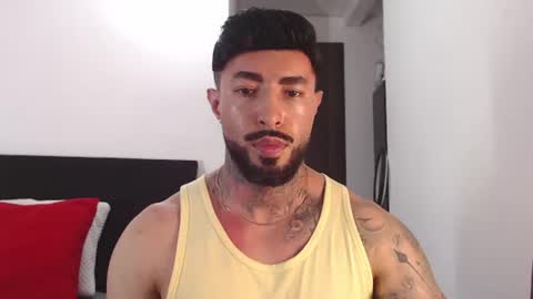 Snapshot of maximus_golden chatting on 06-18-26, 04:57 Independent Model online show from 06-18-26, 04:57