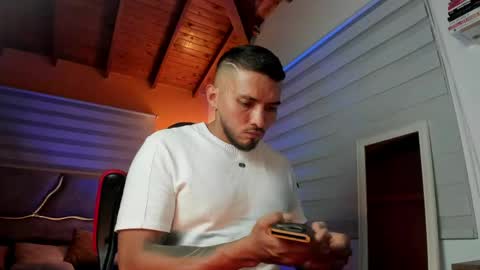 Maximus Clark online show from 03-25-26, 02:50