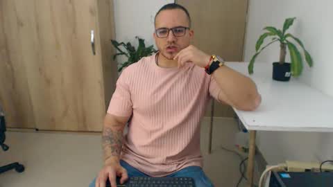 maximus online show from 04-30-26, 11:09
