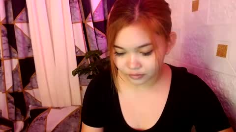 Snapshot of maxinean chatting on 07-16-26, 10:43 maxinean online show from 07-16-26, 10:43
