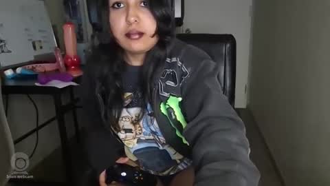Snapshot of maxitowtv chatting on 09-14-25, 04:55 Maxito online show from 09-14-25, 04:55