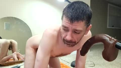 Snapshot of maxjr8008 chatting on 12-22-24, 01:23 maxjr8008 online show from 12-22-24, 01:23