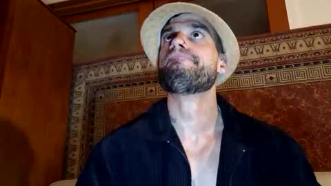 Luca Dominus online show from 09-10-25, 12:32